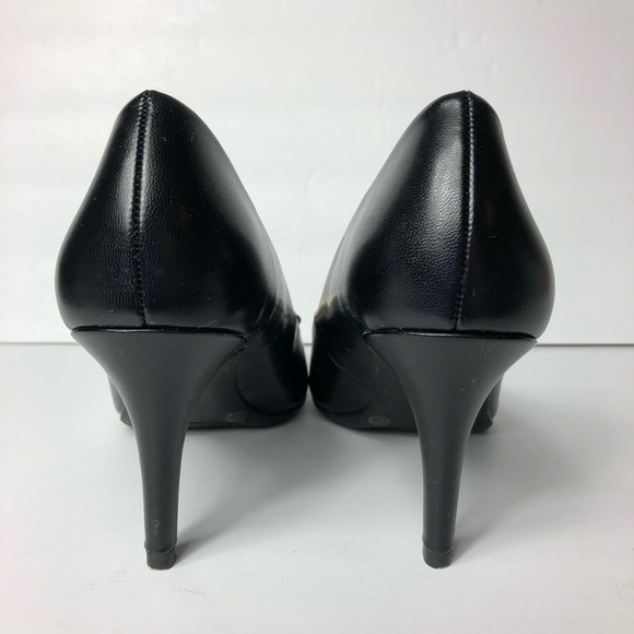 SOLD Liz Claiborne Flex Form Black Peep Toe Heels - Picture 3 of 7
